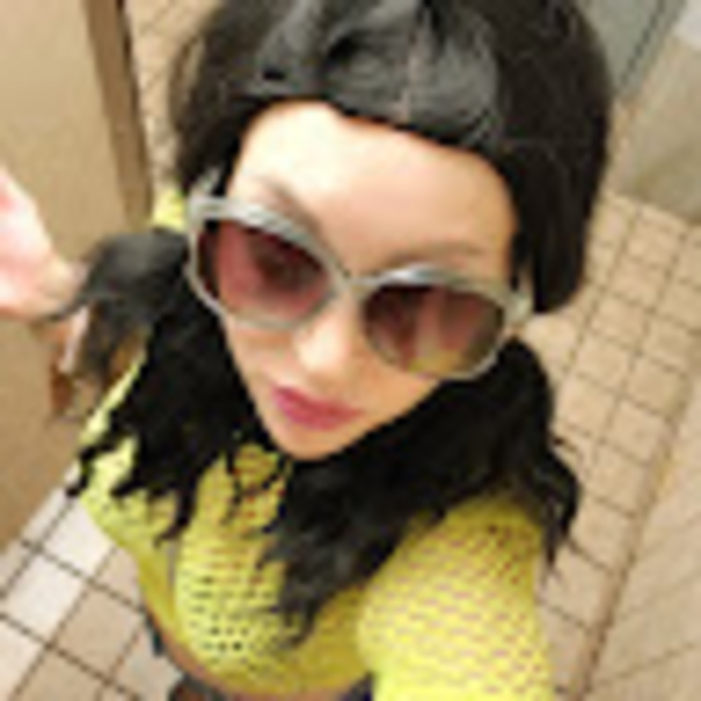 Meet your Posher, Cass